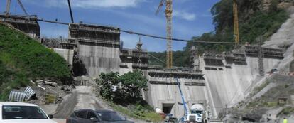 Presa de Chucás, en Costa Rica, en la que STEN colabora en su construcción