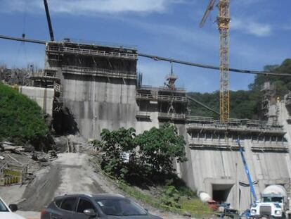 Presa de Chucás, en Costa Rica, en la que STEN colabora en su construcción