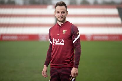 Rakitic, en la ciudad deportiva del Sevilla.