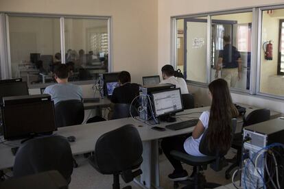 Una sala de estudio en la escuela de ingeniería informática de la Universidad de Sevilla.
 