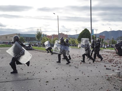 Aunque el Comité Nacional del Paro había suspendido las movilizaciones, en algunos lugares de Colombia continuaron las protestas. La imagen corresponde a Bogotá.