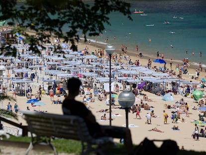 Vista de la playa de Ondarreta de San Sebastián, el pasado 9 de julio.