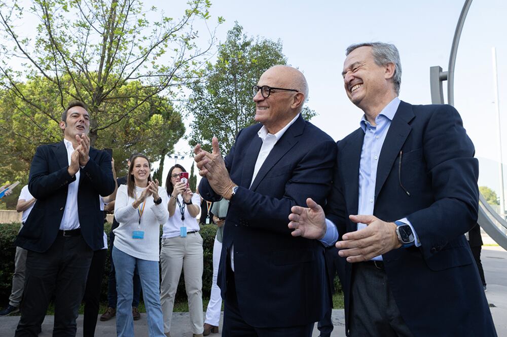 El Sabadell celebra el fin de la opa del BBVA con un récord de ...
