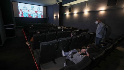 Apertura de los cines Renoir de Madrid durante la fase 2 con la proyección matinal de la película 'Little Joe', el pasado verano.