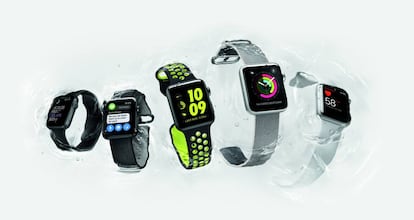 No centro, o Apple Watch Nike+.