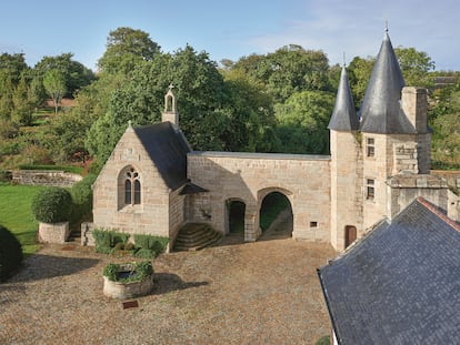 Las tres casas de la semana: de un castillo del siglo XV en Francia por 25 millones de euros a una casa gallega en la ría por 3,7 millones