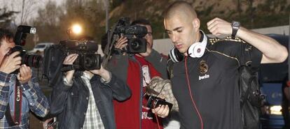 Benzema tras llegar a Pamplona.