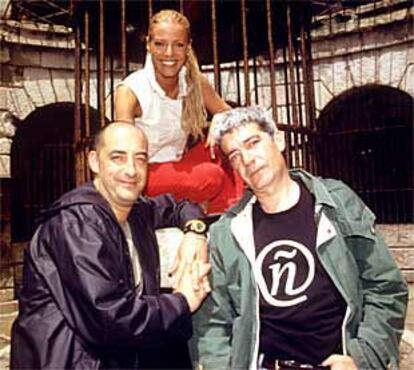 Félix Álvarez, Paula Álvarez y Oscar Landoire, en <i>Fort Boyard</i>.