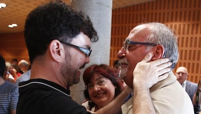 El coordinador regional de IU, Eddy Sánchez, y el alcalde de Rivas, José Masa.