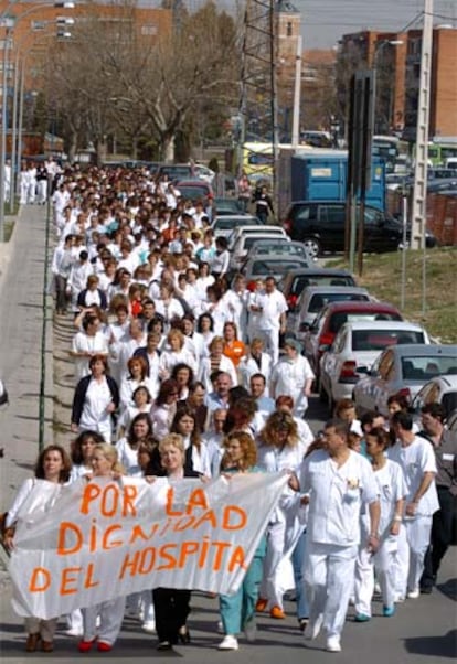Manifestación del personal en apoyo al hospital de Leganés.