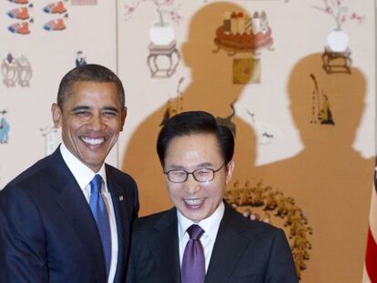 Barack Obama y el presidente surcoreano, Lee Myung-Bak.