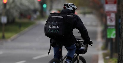  Repartidor de Uber Eats en Washington DC, el 1 de abril. 