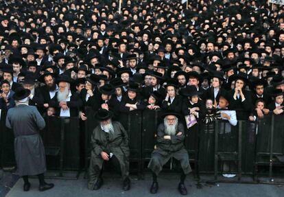 Judíos ultraortodoxos se manifiestan contra el servicio militar, en Jerusalén.