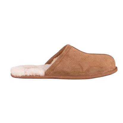 Zapatillas clásicas de UGG. Disponibles en Las Rozas Village y La Roca Village.