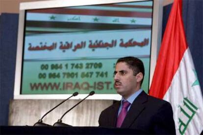 Raad Juhi, juez del tribunal especial iraquí que juzgará a Sadam Husein, ayer en Bagdad.