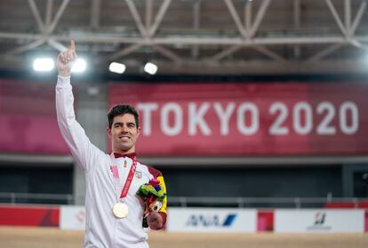 El oro del ciclista cordobés Alfonso Cabello en la prueba del Kilómetro contrarreloj y la plata del nadador barcelonés Óscar Salguero elevan a cuatro las medallas de la delegación española en las primeras jornadas de los Juegos Paralímpicos.