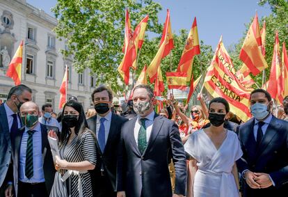 La cúpula de Vox, con Santiago Abascal al frente, este jueves ante el Tribunal Supremo para presentar los recursos contra los indultos.