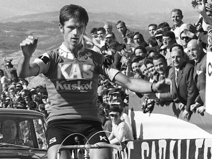 Perurena se impone en Iratxe en una etapa de la Vuelta de 1973.
