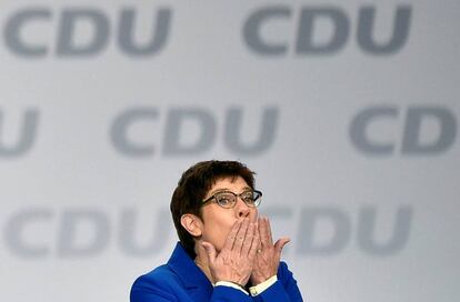 Annegret Kramp-Karrenbauer (AKK), durante el congreso de la CDU en Leipzig.