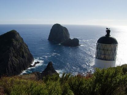 Faro de East Cape, en Nueva Zelanda, el punto m&aacute;s al este del planeta.