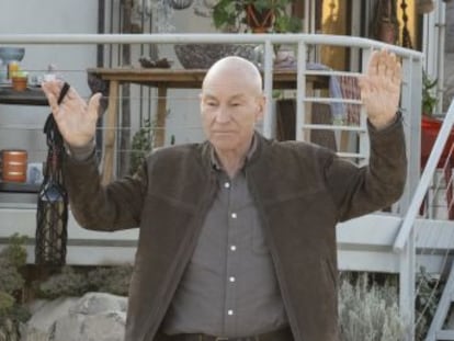 Si los otros protagonistas nunca miraban atrás, el nuevo Picard está prisionero de sus recuerdos, un poco como nosotros, que hemos perdido la fe en el futuro