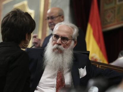 Agustín Javier Mazarrón, presidente de la Mesa de Edad del Congreso en la Sesión Constitutiva de la XIII Legislatura.