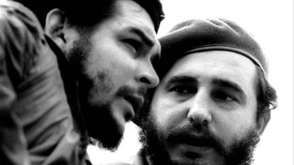 Ernesto Che Guevara y Fidel Castro.
