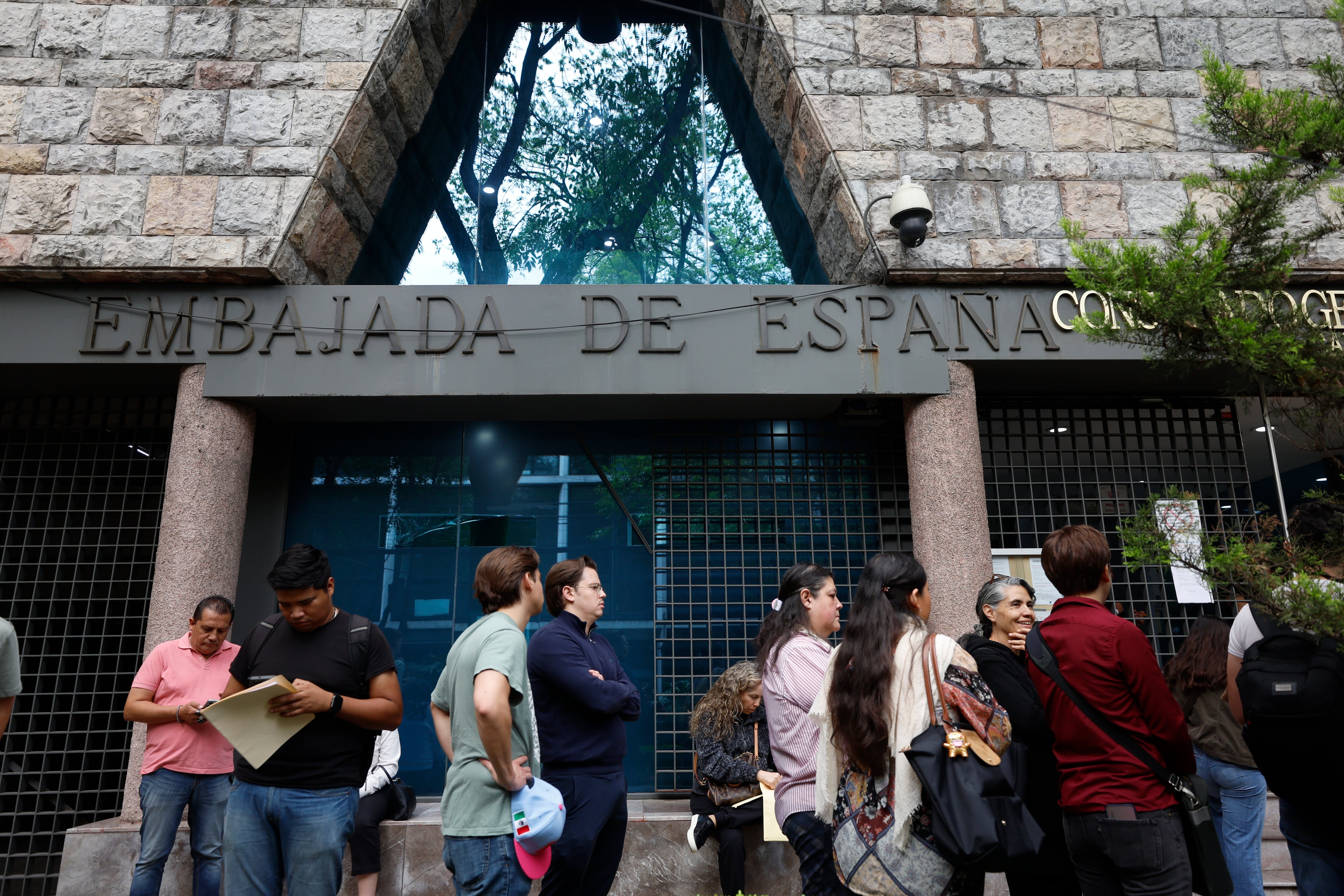 Representantes de los españoles en el extranjero expresan su “firme rechazo” a la paralización del derecho al voto de nacionalizados por la ‘ley de nietos’