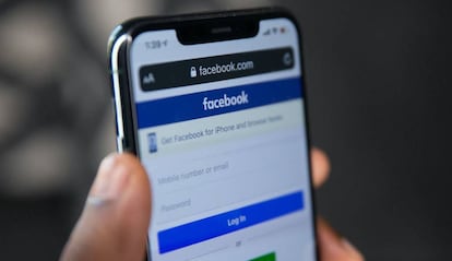 Desactiva la vigilancia que hace Facebook de todo lo que haces con el móvil.