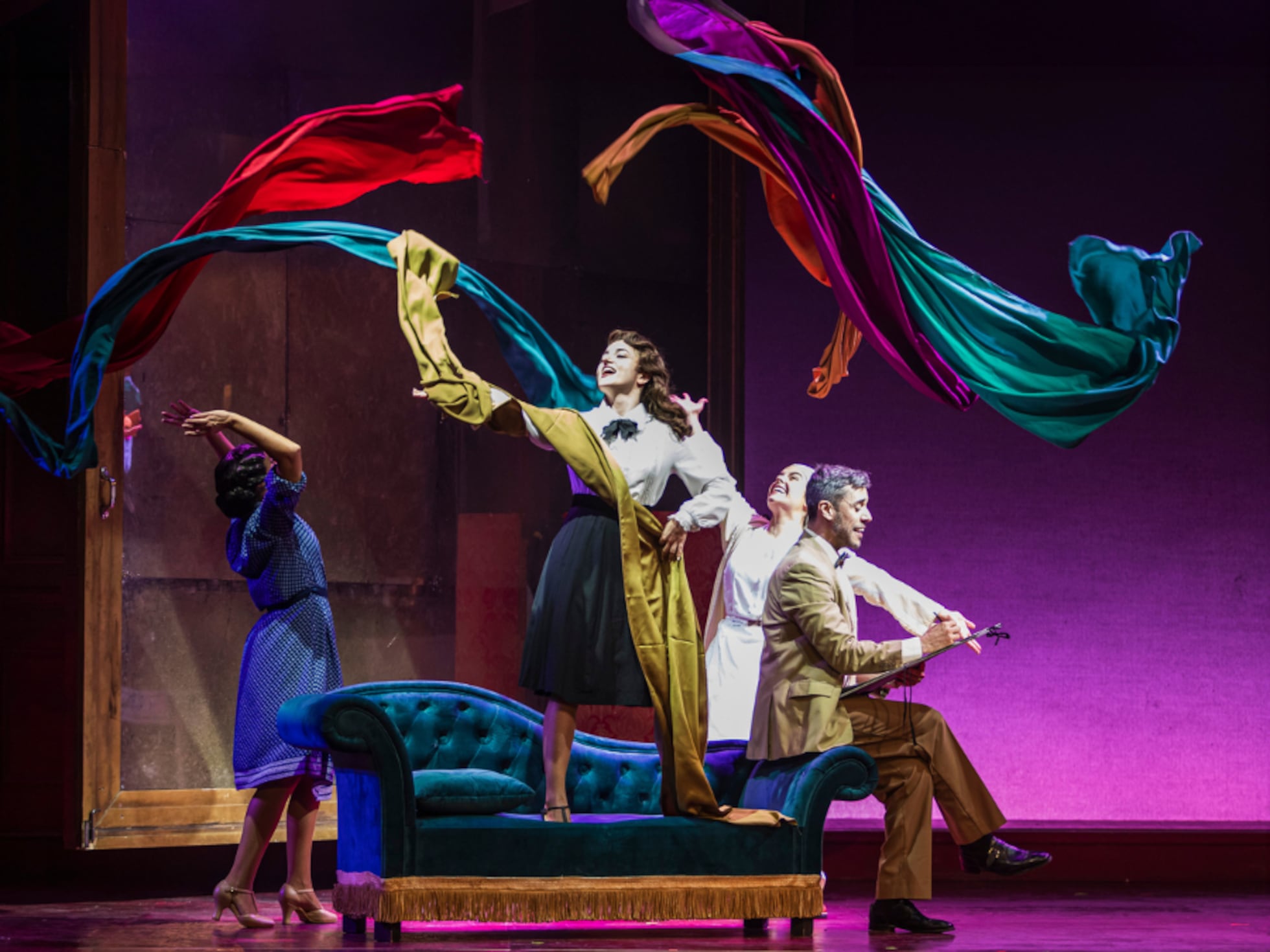 El tiempo entre costuras': el emocionante musical vuelve a Madrid | Musicales | Universo Ocio | EL PAÍS
