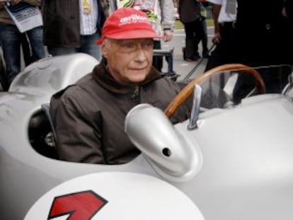 Niki Lauda recuerda sus tiempos al volante en el Gran Premio de Alemania en 2009.