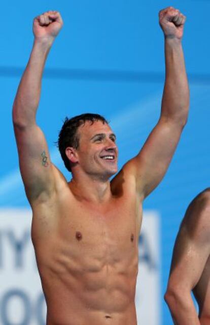 Lochte sonríe durante los Mundiales de Natación.