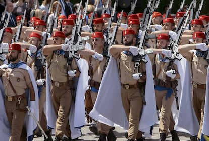 Regulares de Ceuta, en un momento del desfile.