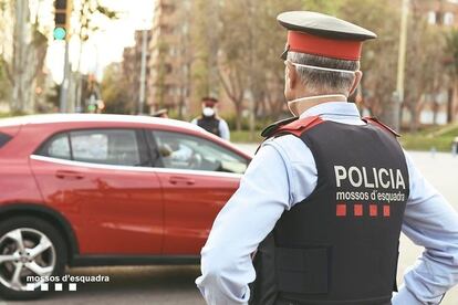 Imagende recurso de agentes de Mossos d'Esquadra durante la pandemia de coronavirus.
@MOSSOS
25/03/2020