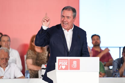 El secretario general del PSOE andaluz, Juan Espadas, durante su intervención en el comité director de su partido el jueves.