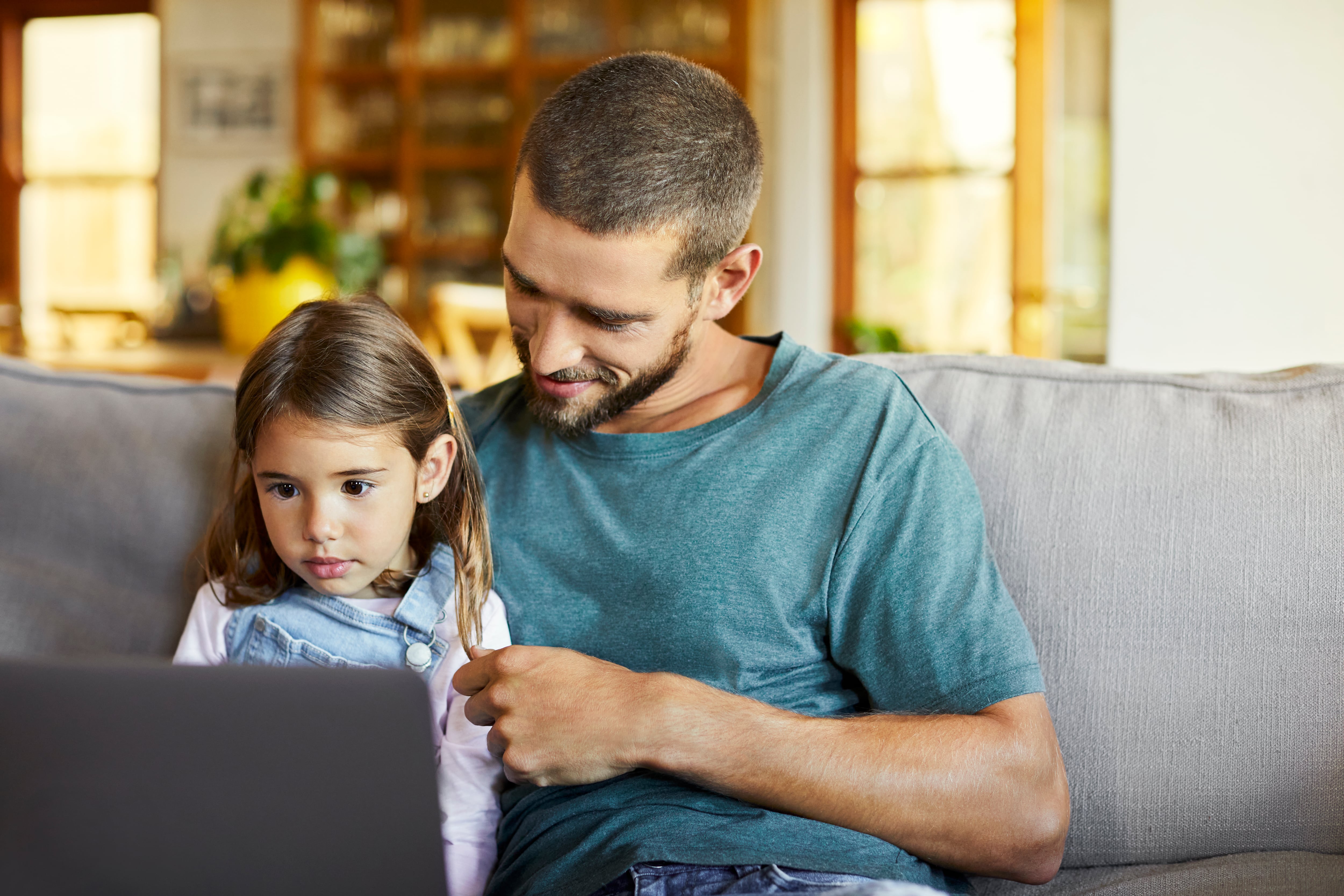 Así elijo las actividades para mis hijos: dedicar tiempo a leer reseñas e información sobre quién las organiza