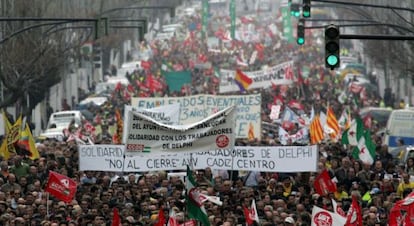 Manifestaci&oacute;n en C&aacute;diz de trabajadores de Delphi, una de las multinacionales que m&aacute;s ayudas recibi&oacute; del fondo de los ERE.