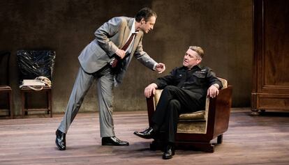Ramon Madaula y Pere Arquillué, en El preu, de Arthur Miller.