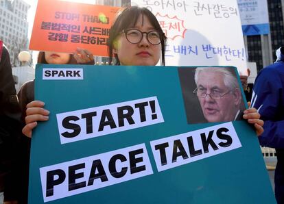 Manifestaci&oacute;n en Corea del Sur para evitar una escalada b&eacute;lica en la regi&oacute;n. 