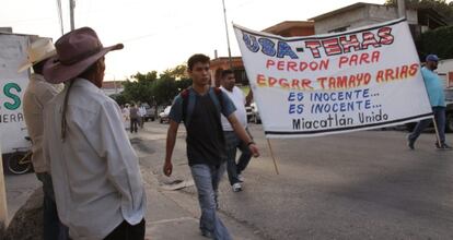 Marcha en Miacatl&aacute;n (Morelos), en apoyo a Edgar Tamayo.
