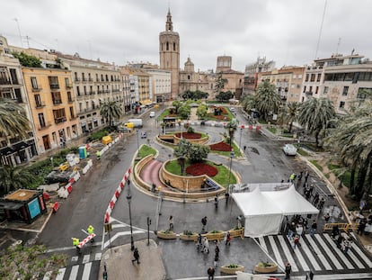 Vista general de la Plaza de la Reina de Valencia, donde se van a efectuar las obras de peatonalización.