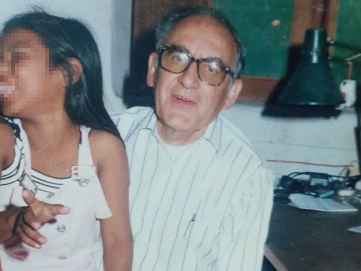 Dos de las 70 víctimas del cura pederasta Lucho Roma denuncian en Bolivia para reabrir el caso de ‘Los Manuscritos de Charagua’