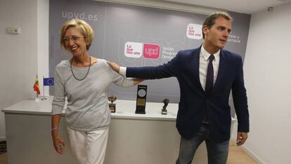 Rosa Díez, líder de UPyD, y Albert Rivera, líder de Ciudadanos, en 2014.