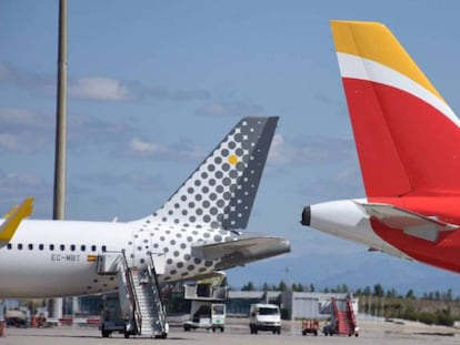 Aviones de Vueling e Iberia, ambas del holding IAG.