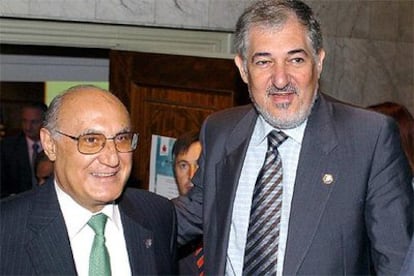 El presidente del Supremo y el Poder Judicial, Francisco José Hernando, y el fiscal general, Cándido Conde-Pumpido.