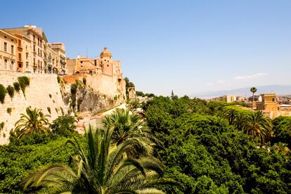 Casco antiguo de Cagliari, la capital de la isla italiana de Cerdeña. 