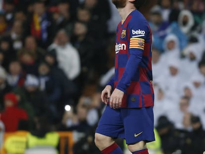 La regressió del campionat ha afectat fins i tot Messi, única gran icona que queda, enyorat ara de Suárez.