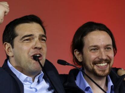 El nuevo presidente de Grecia, Alexis Tsipras, y el secretario general de Podemos, Pablo Iglesias.