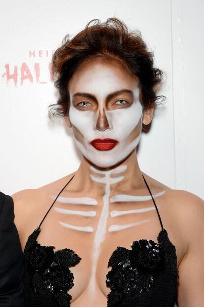Jennifer Lopez, disfrazada, también estuvo en la fiesta de Heidi Klum.