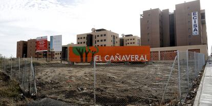 Primeros bloques de pisos terminados en el barrio de El Cañaveral. 